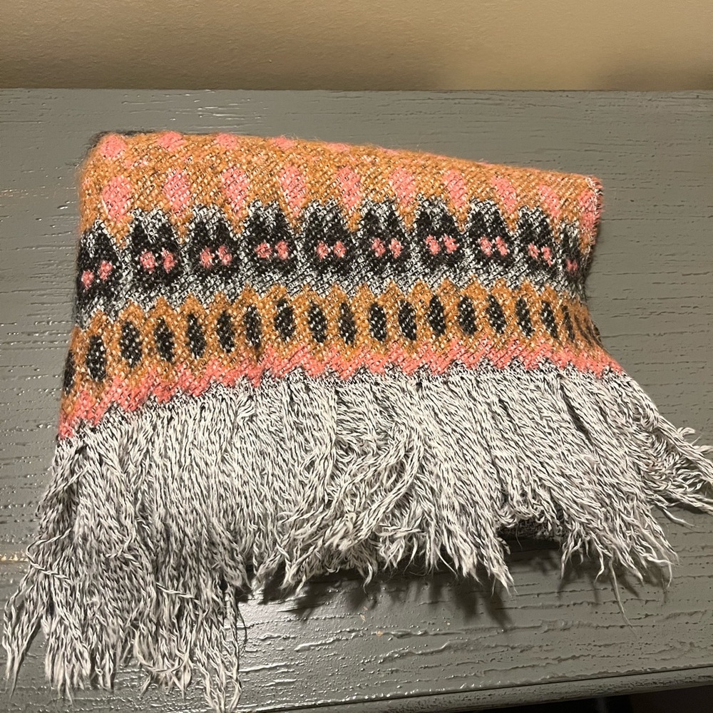 pacsun grey multicolor scarf with tassels - Picture 5 of 7